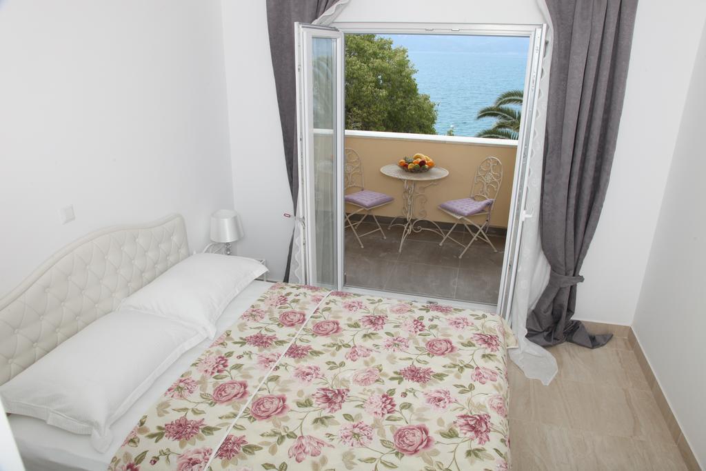Apartments Mare Градац Экстерьер фото